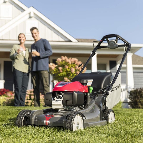 Honda HRX217K6VKA 53.3 cm Gas Lawn Mower with 4-in-1 Versamow System